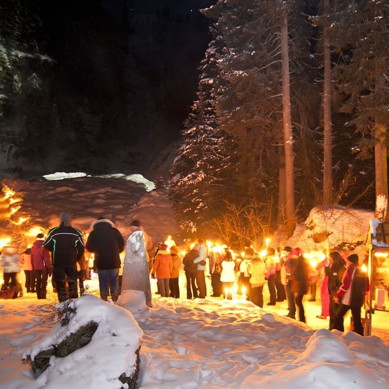 Fackelwanderung zu den Krimmler Wasserfällen © TVB Zillertal Arena 